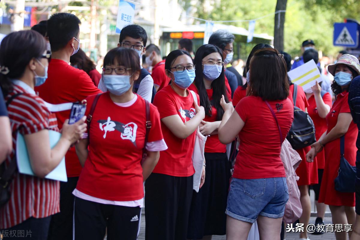 初中生英语学业的必备利器，助力英语学习的工具汇总