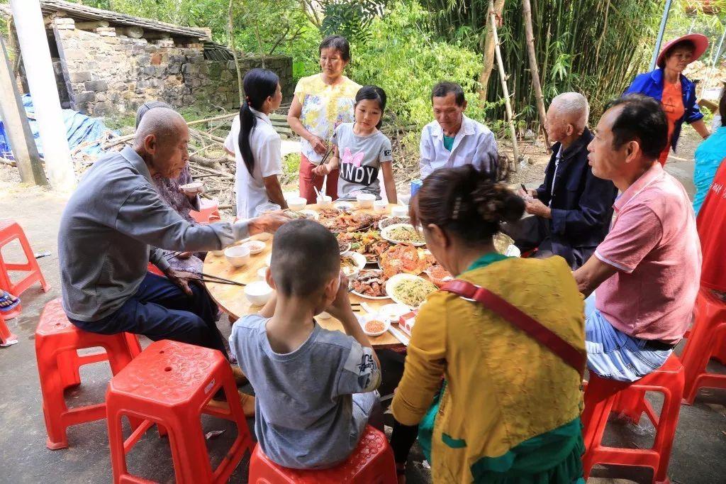 重阳节英语介绍，传承与庆祝这一古老传统节日的盛典