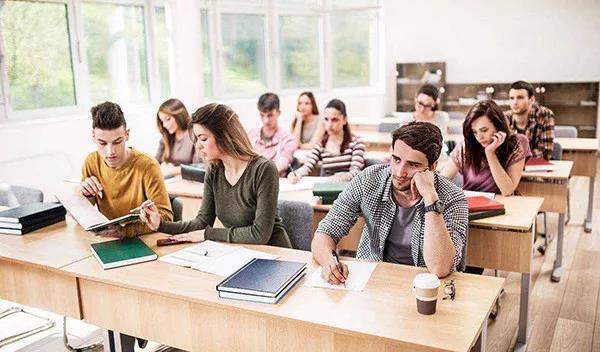 关于成人高等教育学历认证的思考，成考民办学校学历能否在学信网查到？