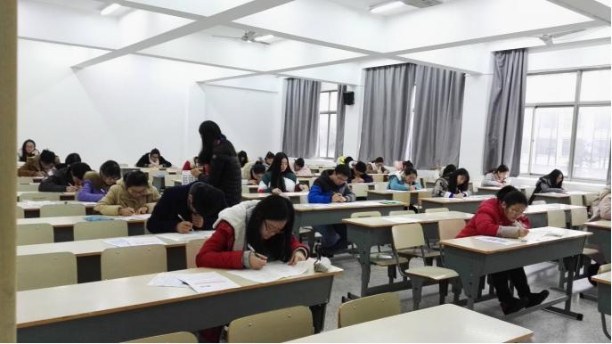 自考本科学校含金量差异及学历价值探讨